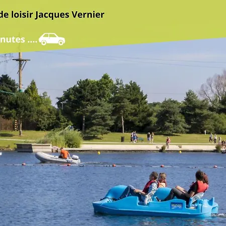 Tropical-netflix-parking