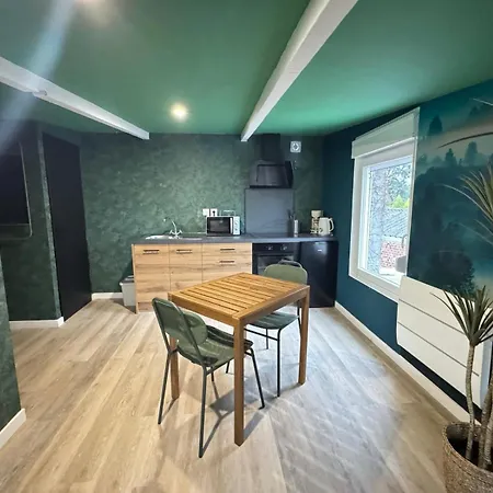Apartment Tropical-netflix-parking