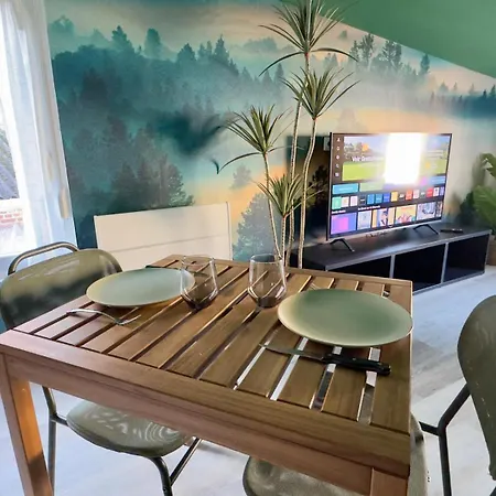 아파트 Tropical-netflix-parking *